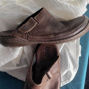 Born Shoes/Mules. Sz 7 brown